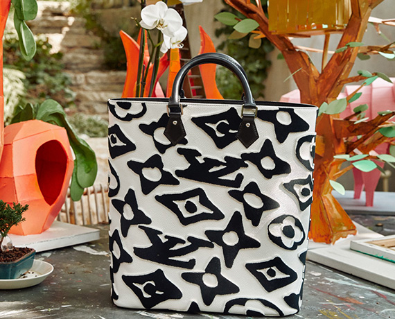 lv-monogram